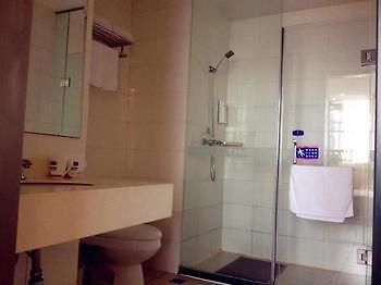 Hanting Express Hotel Wuxi Sunshine Square מראה חיצוני תמונה